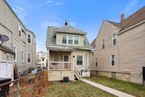 $379,000 | 5925 West Iowa Street, Chicago, IL 60651