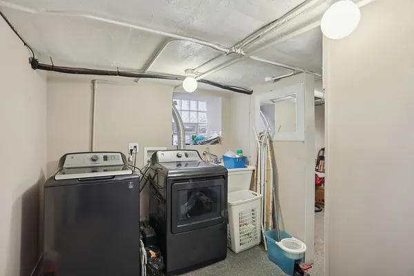$379,000 | 5925 West Iowa Street, Chicago, IL 60651