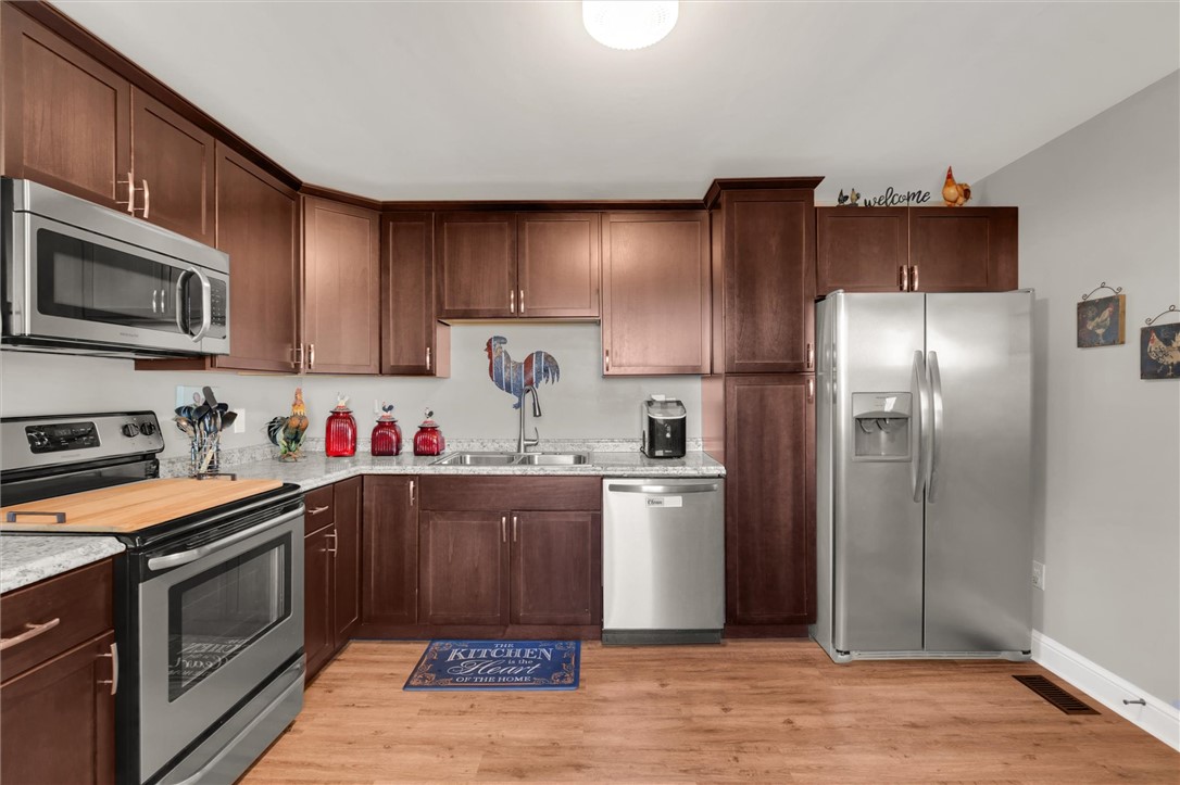 503 Stone Drive Anderson, SC 29625 - Photo 12 of 25 This functional kitchen features ample cabinetry and modern stainless steel appliances.