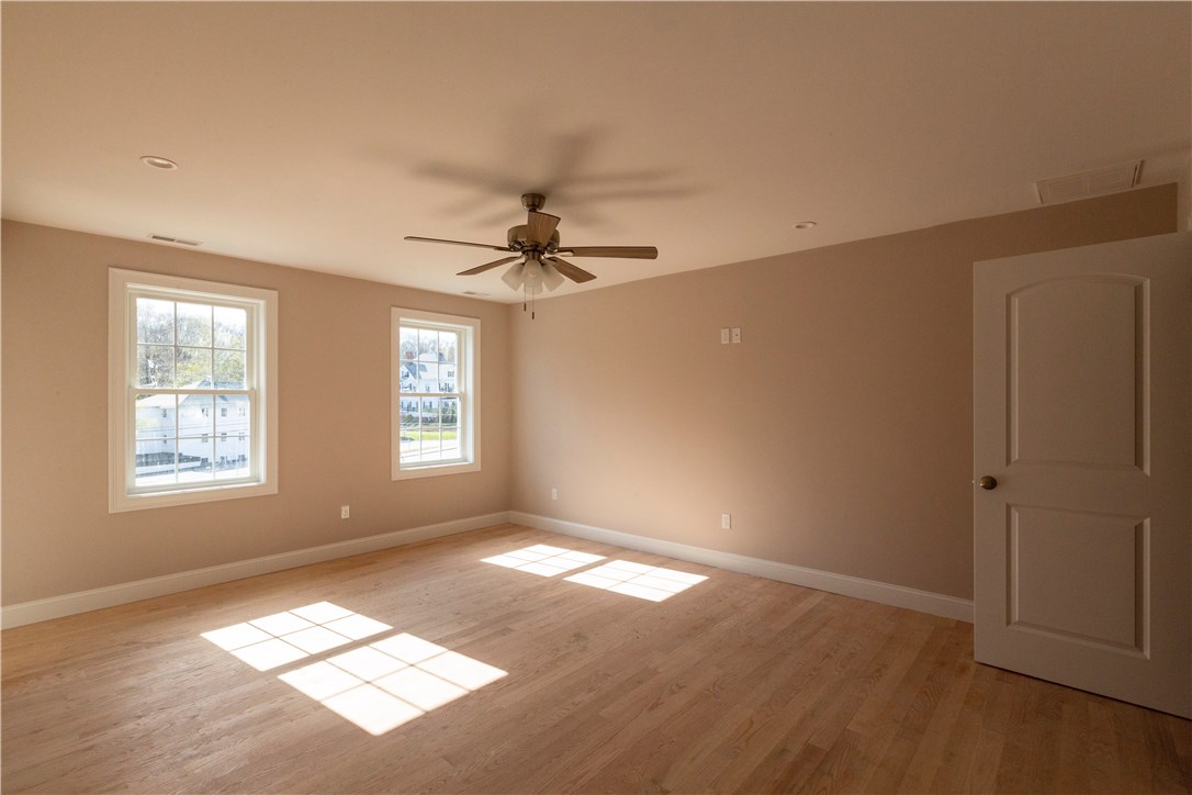 333 Old River Road Lincoln, RI 02838 - Photo 11 of 20