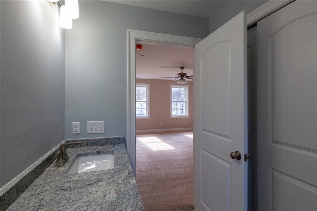 333 Old River Road Lincoln, RI 02838 - Photo 14 of 20