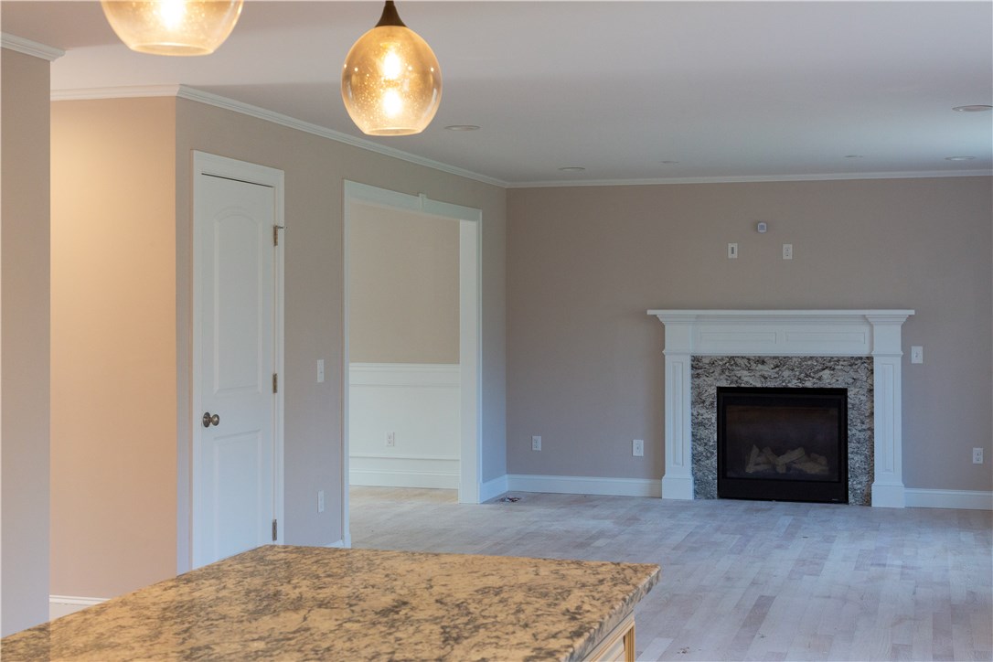 333 Old River Road Lincoln, RI 02838 - Photo 7 of 20