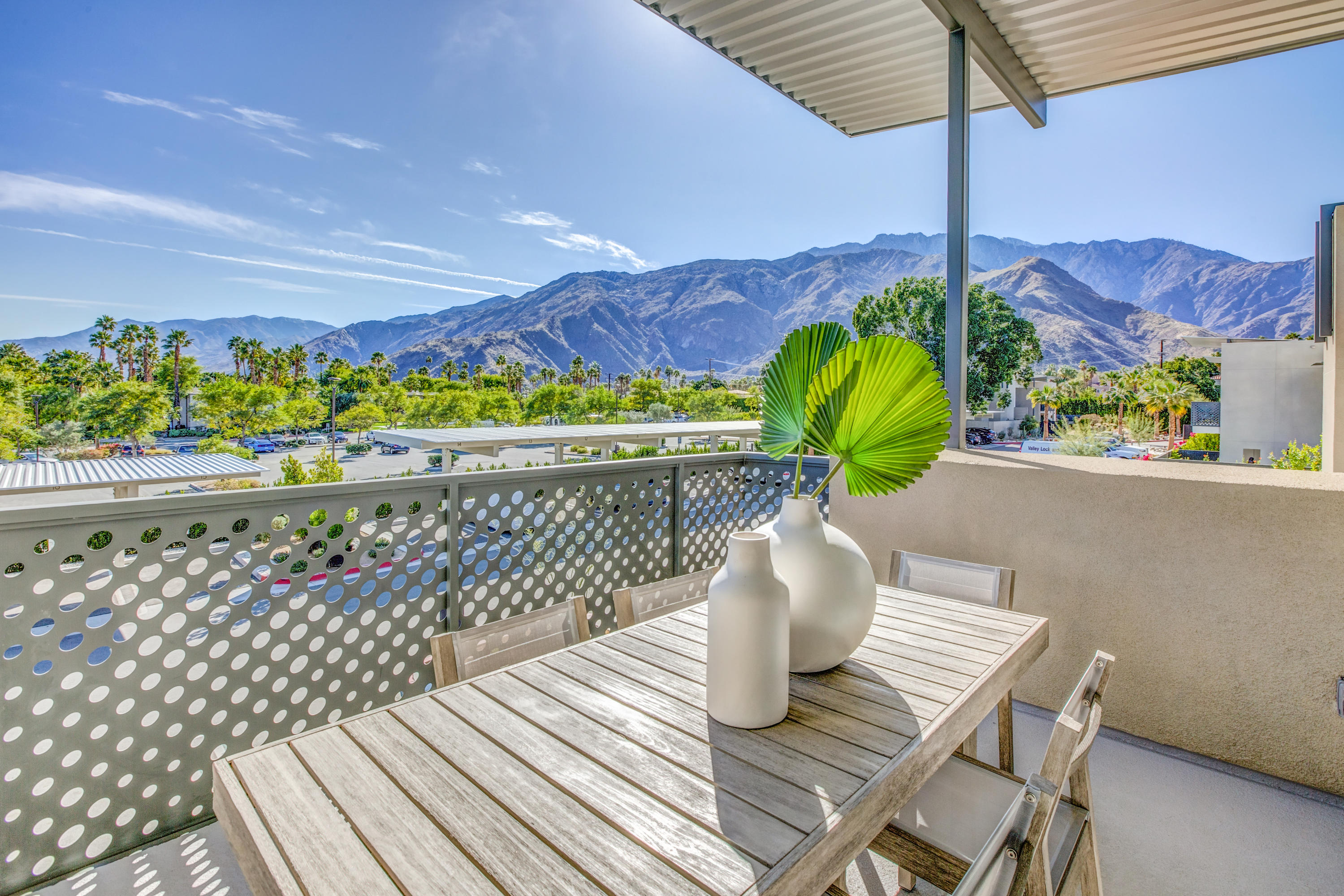 160 The Riv Palm Springs, CA 92262 - Photo 8 of 32 25