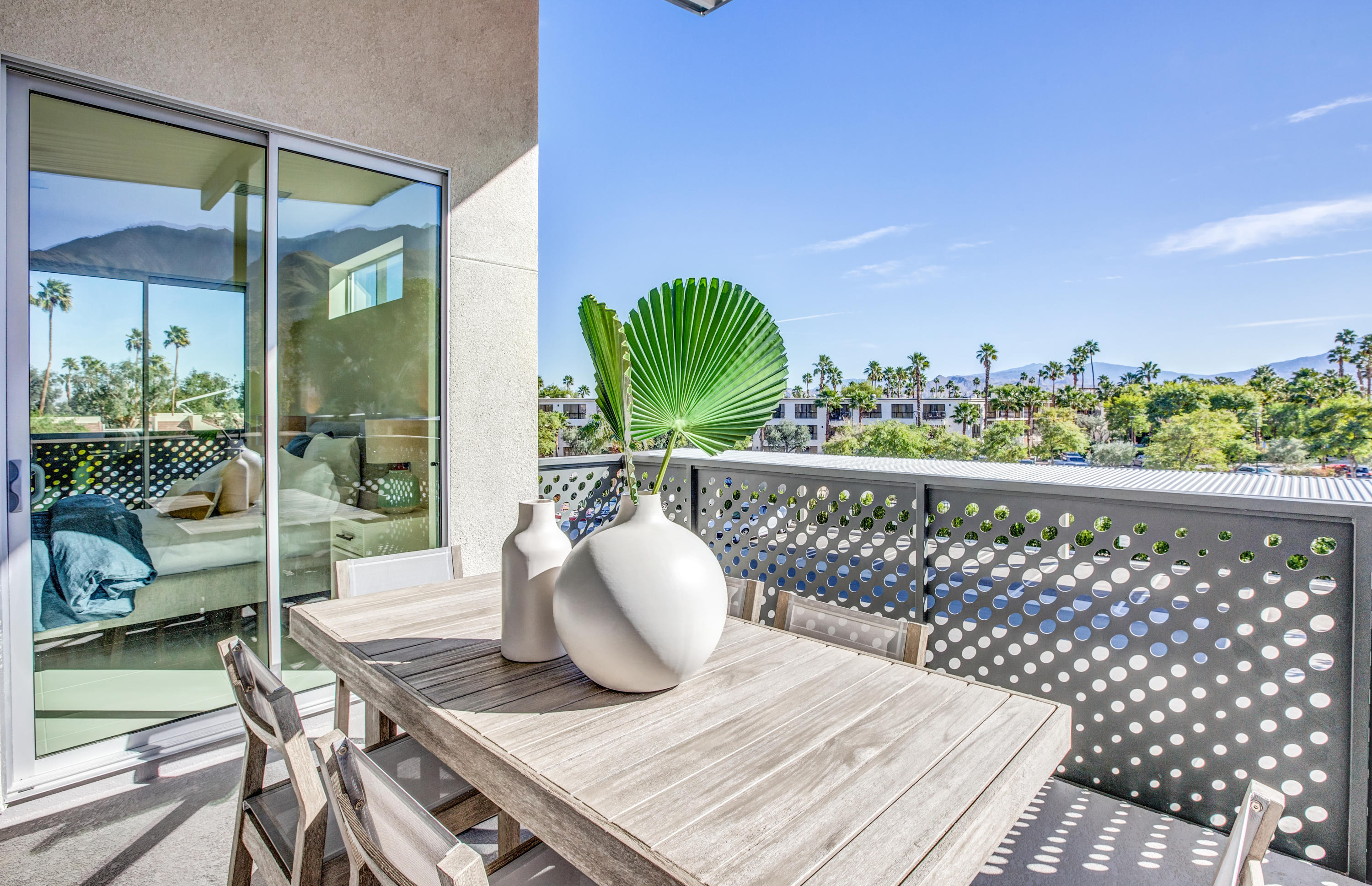 160 The Riv Palm Springs, CA 92262 - Photo 10 of 32 27
