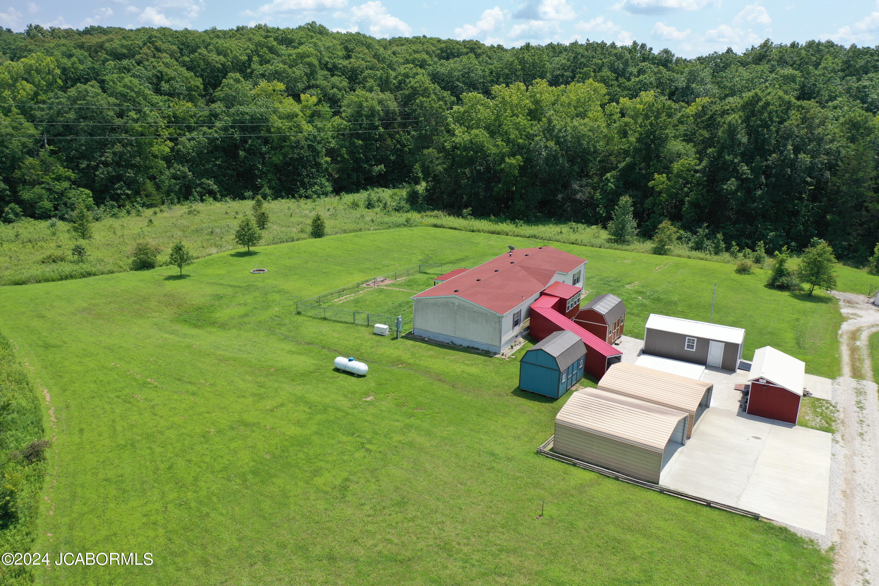 10240 Country Creek Road New Bloomfield, MO 65063 - Photo 1 of 1