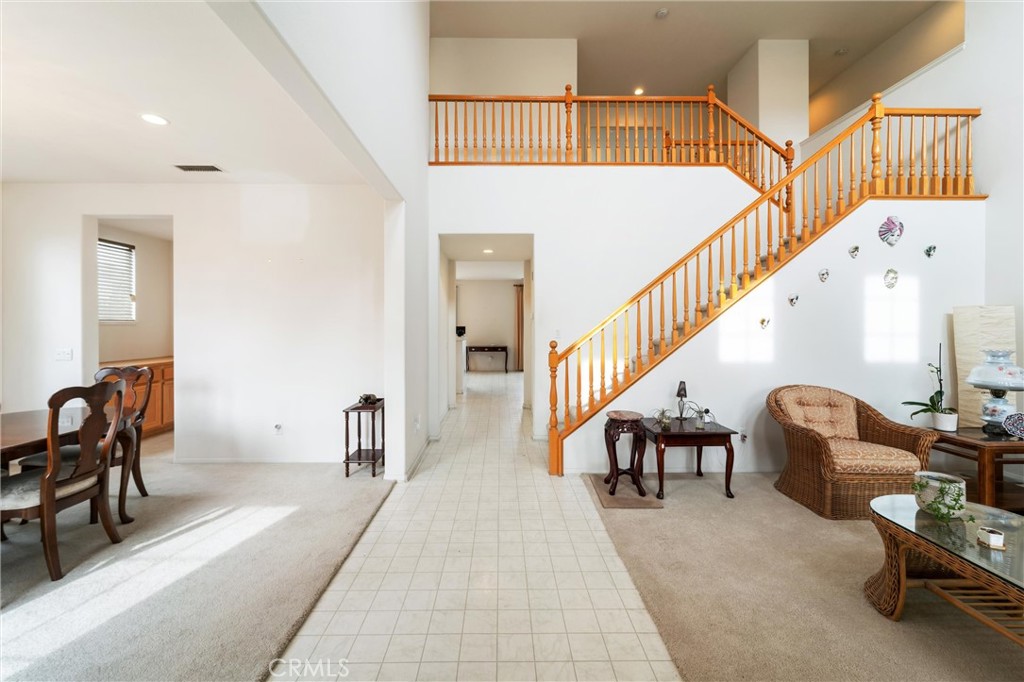 17191 Greentree Drive Riverside, CA 92503 - Photo 4 of 53