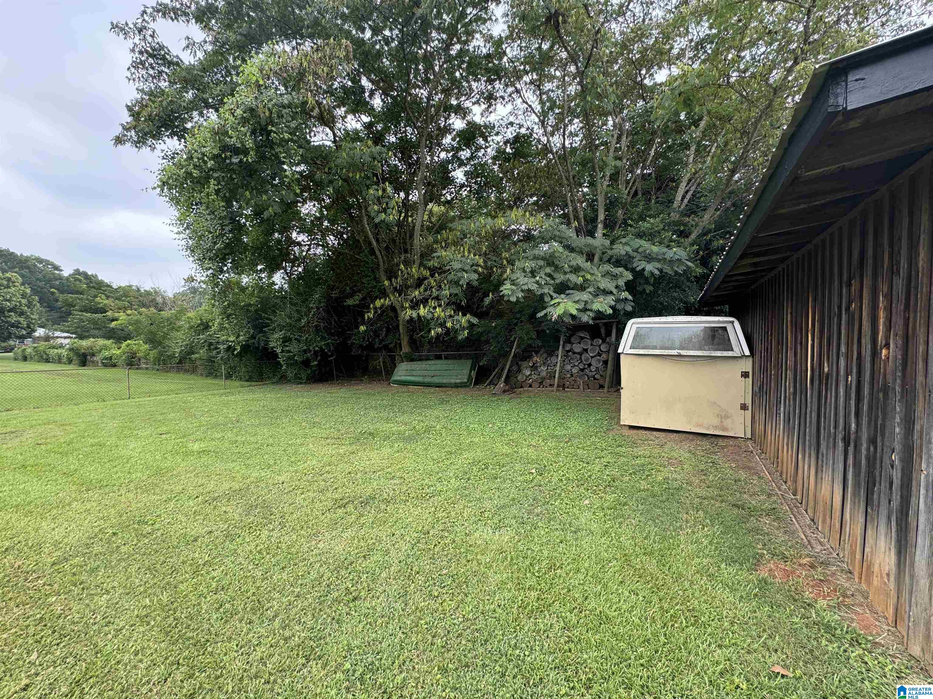 1219 Eastern Valley Road Bessemer, AL 35020 - Photo 12 of 14