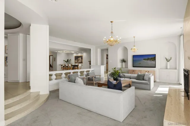 $8,295,000 | 8390 Prestwick Drive, La Jolla, CA 92037