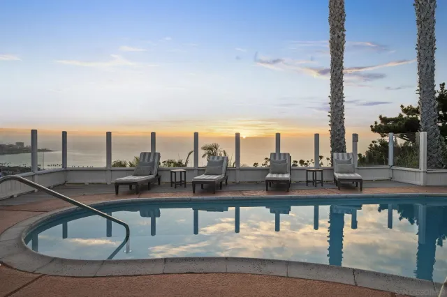 $8,295,000 | 8390 Prestwick Drive, La Jolla, CA 92037