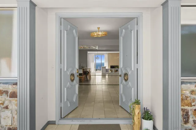 $8,295,000 | 8390 Prestwick Drive, La Jolla, CA 92037