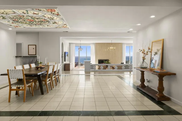 $8,295,000 | 8390 Prestwick Drive, La Jolla, CA 92037