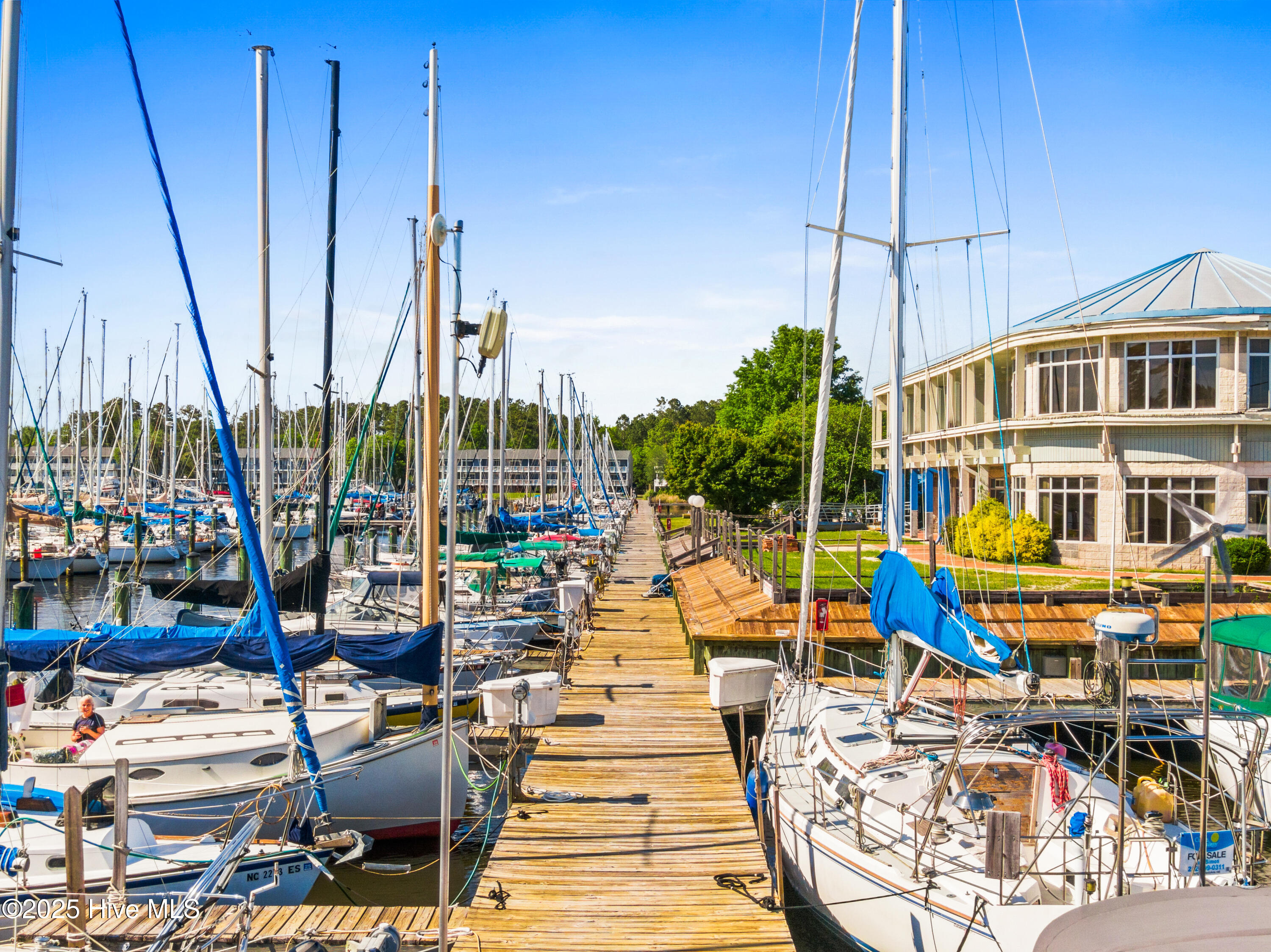 903 Red Sail Road New Bern, NC 28560 - Photo 23 of 27 fairfield harbor-49