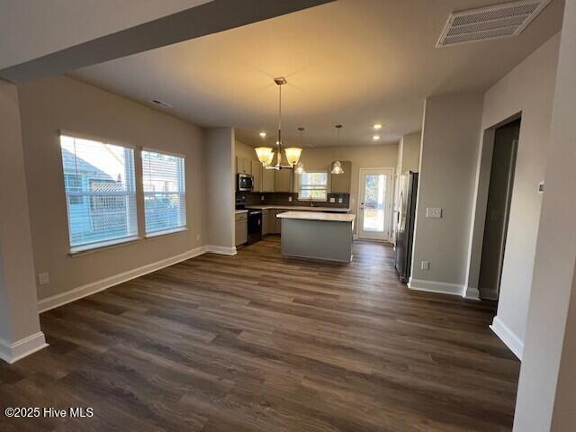 903 Red Sail Road New Bern, NC 28560 - Photo 3 of 27 166T3