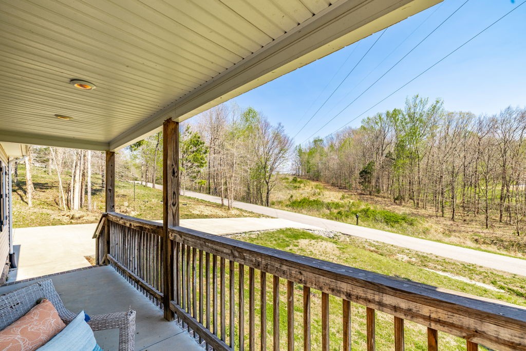 1007 Smiley Troutt Road Bethpage, TN 37022 - Photo 12 of 24