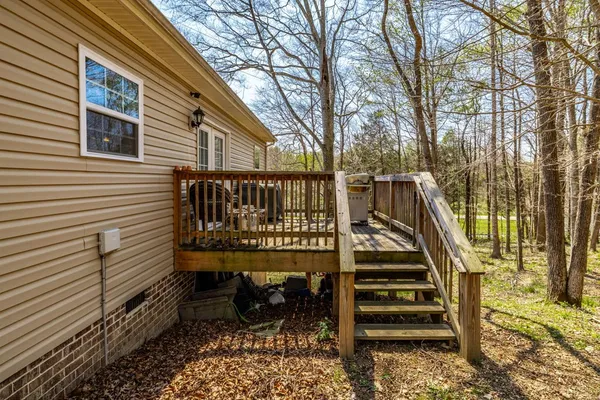 $349,900 | 1007 Smiley Troutt Road, Bethpage, TN 37022