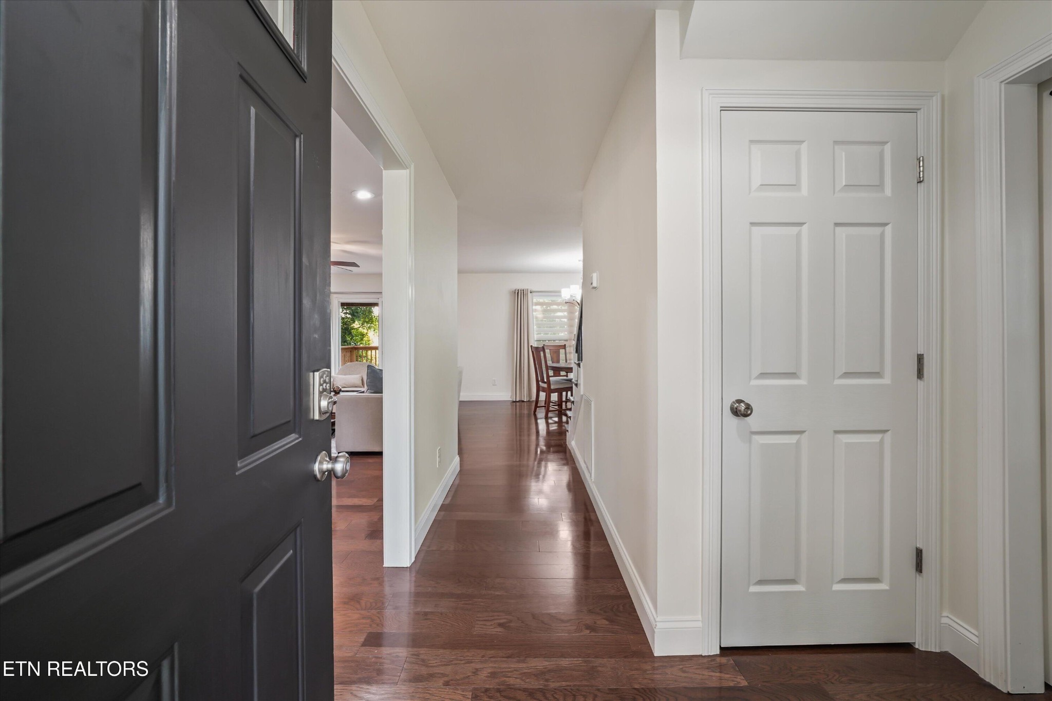 9117 Colchester Ridge Road Knoxville, TN 37922 - Photo 6 of 42 Gallery Image 6