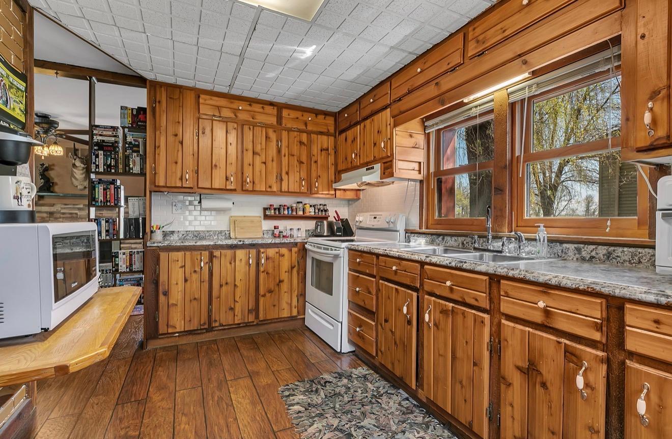 664 Roosevelt Road St. Cloud, MN 56301 - Photo 5 of 30