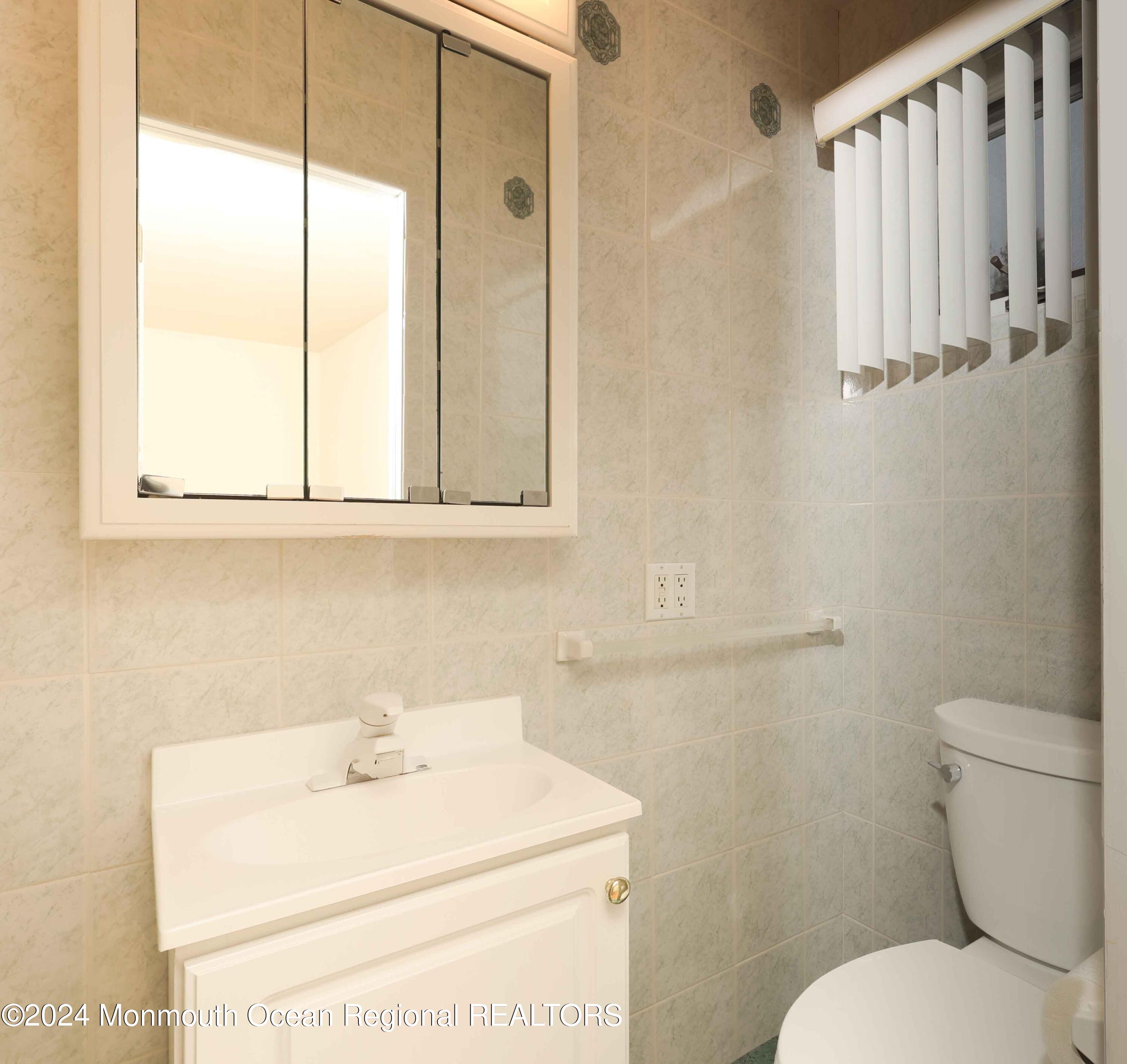 504 Roberta Road Neptune Township, NJ 07753 - Photo 12 of 24 ROBERTA Bathroom Master 3