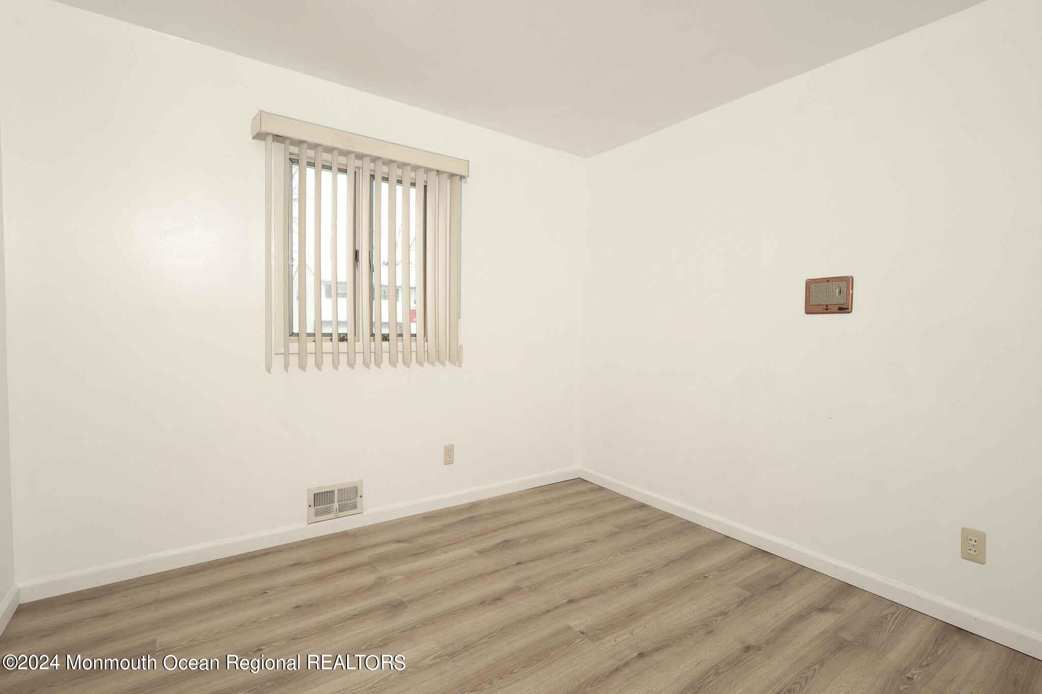504 Roberta Road Neptune Township, NJ 07753 - Photo 18 of 24 ROBERTA BR 2-2