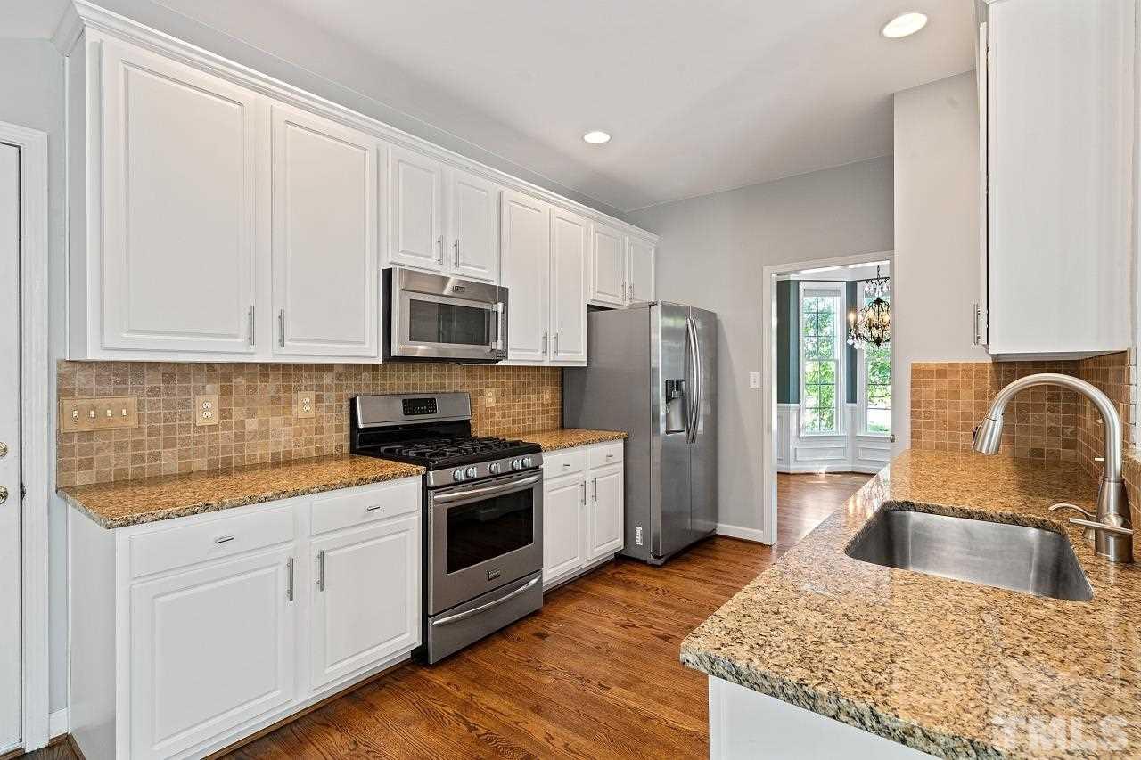 1333 Pendula Path Apex, NC 27502 - Photo 12 of 29