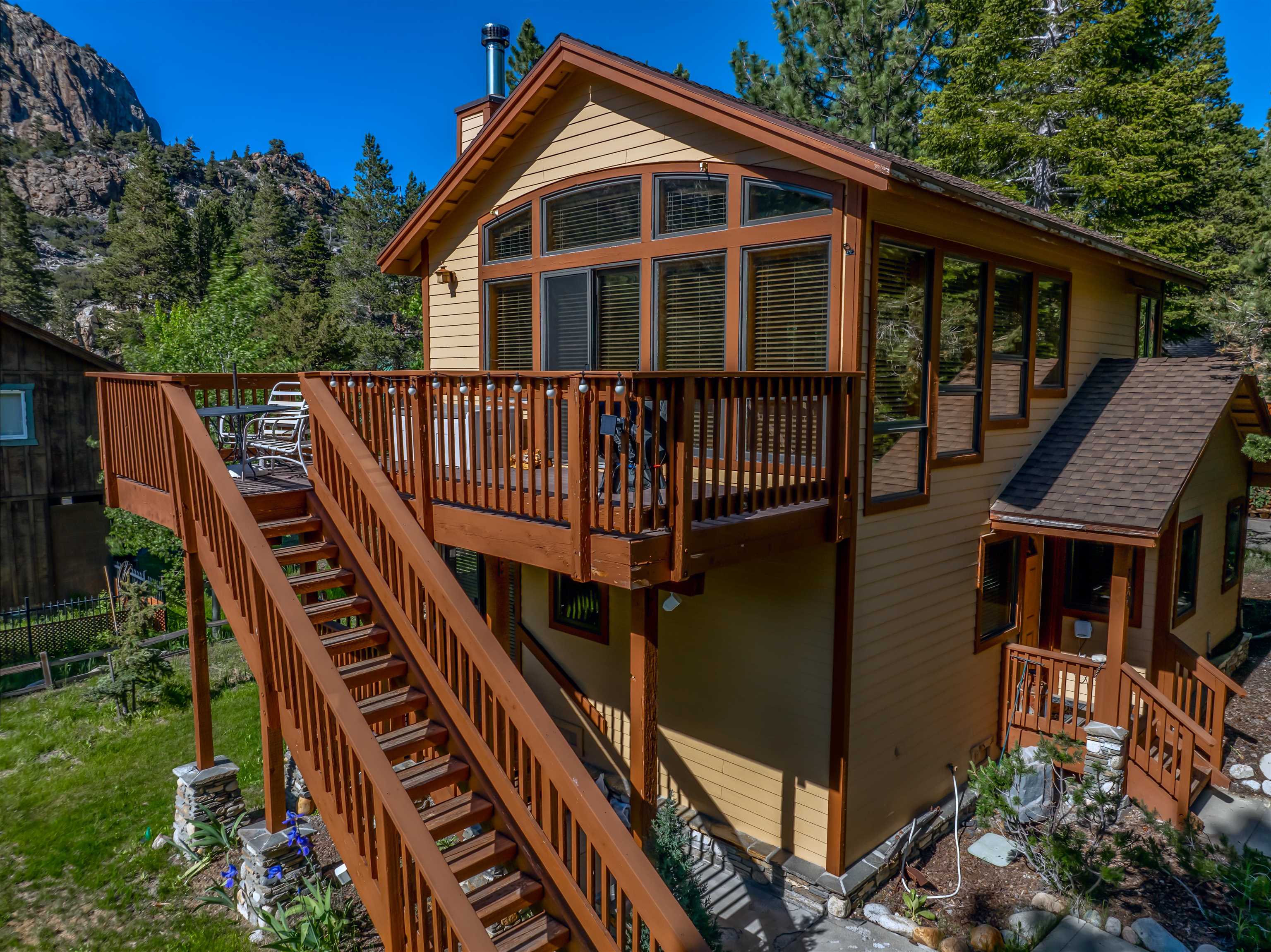 739 Minaret Road June Lake, CA 93529 - Photo 4 of 48 Gallery Image 4