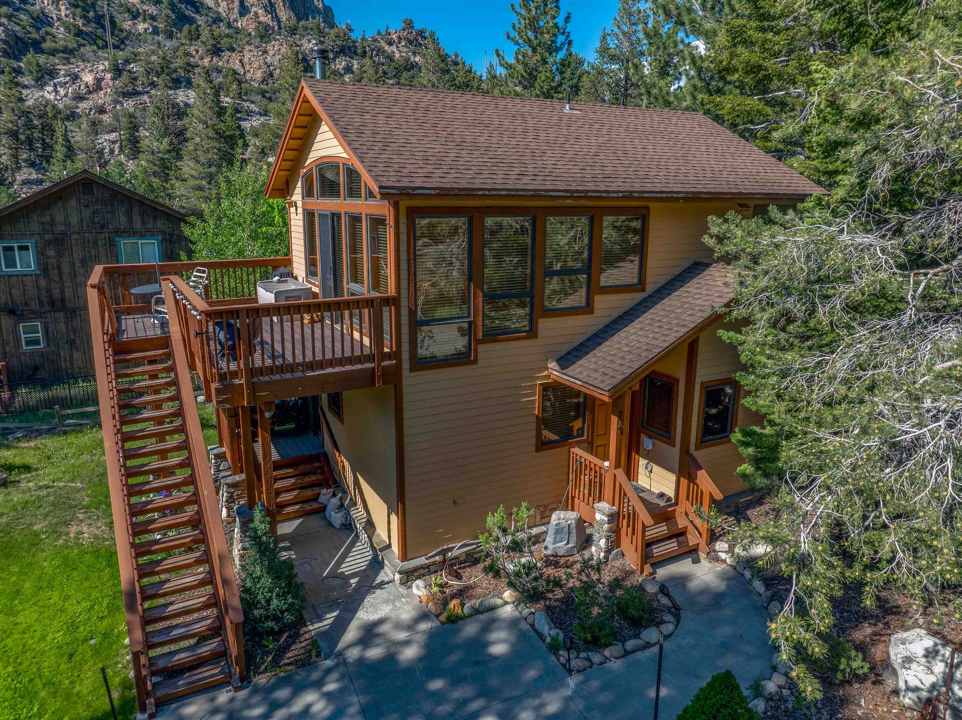 739 Minaret Road June Lake, CA 93529 - Photo 6 of 48 Gallery Image 6