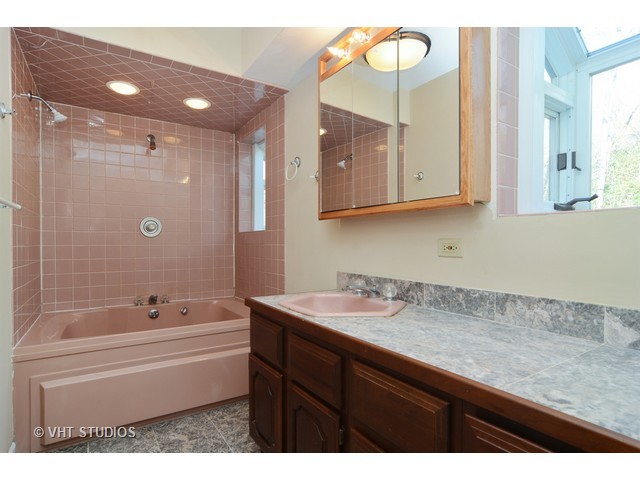 287 Fox Harbor Road Trout Valley, IL 60013 - Photo 10 of 15