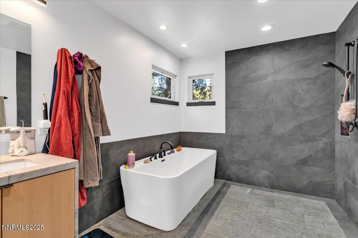 1262 Hidden Woods Drive Zephyr Cove, NV 89448 - Photo 30 of 81 27-Photo27