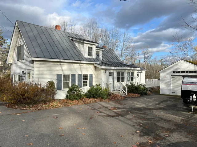 $299,000 | 163 Oak Street, Oakland, ME 04963