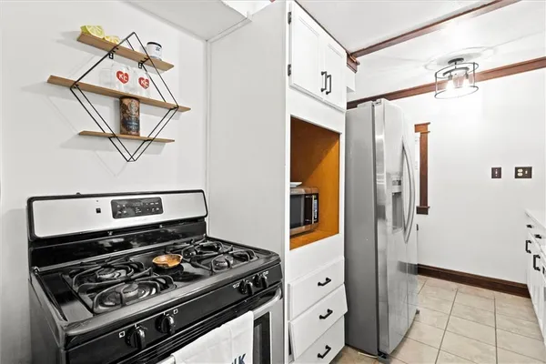 $265,000 | 8242 Belleview Avenue, Kansas City, MO 64114