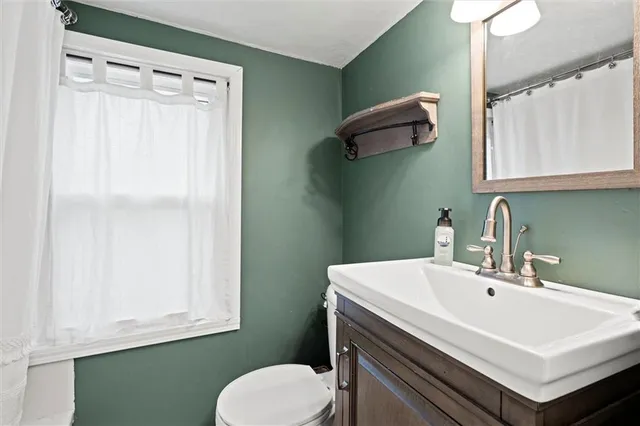 $275,000 | 8242 Belleview Avenue, Kansas City, MO 64114