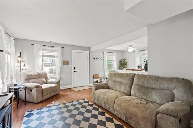 $275,000 | 8242 Belleview Avenue, Kansas City, MO 64114