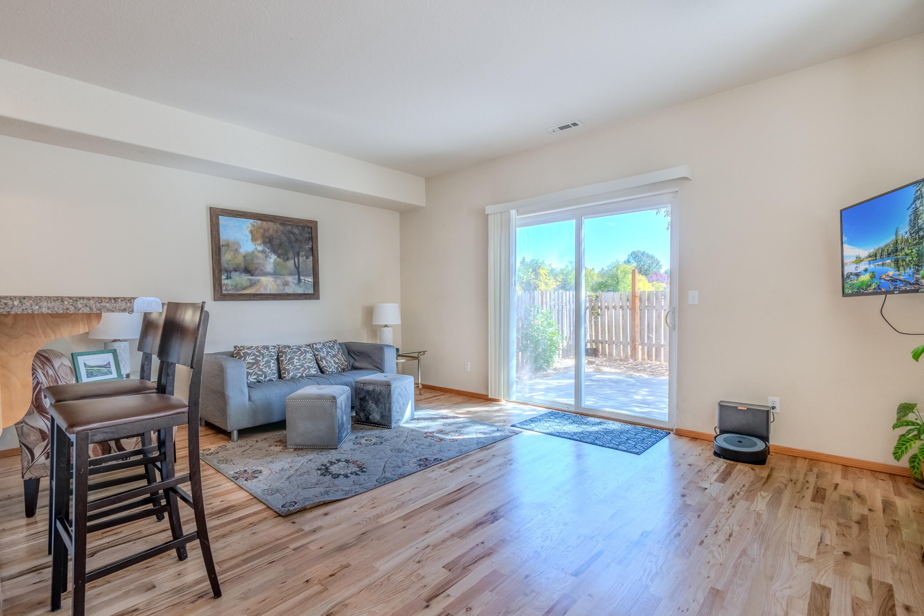 524 Tulipan Way Talent, OR 97540 - Photo 12 of 26 01-12