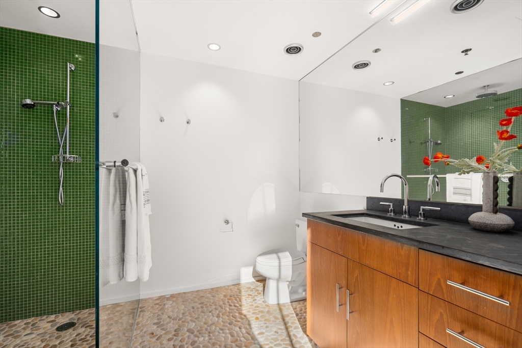 9 West Broadway, Unit 618 Boston, MA 02127 - Photo 14 of 25