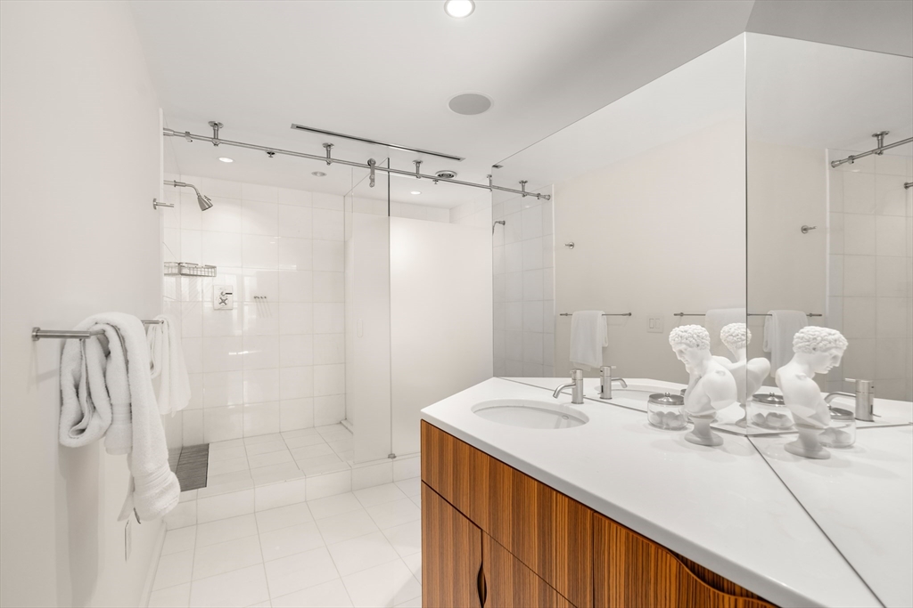 9 West Broadway, Unit 618 Boston, MA 02127 - Photo 16 of 25