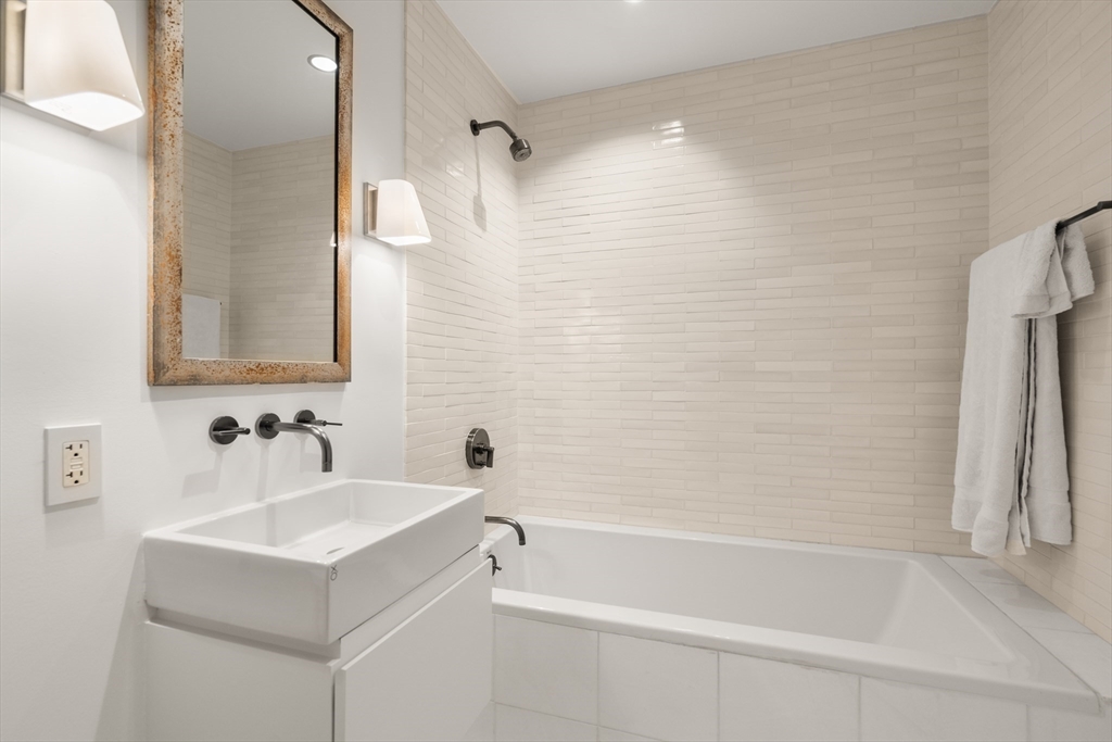 9 West Broadway, Unit 618 Boston, MA 02127 - Photo 18 of 25