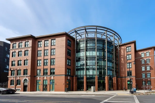 $2,498,000 | 9 West Broadway, Unit 618, Boston, MA 02127