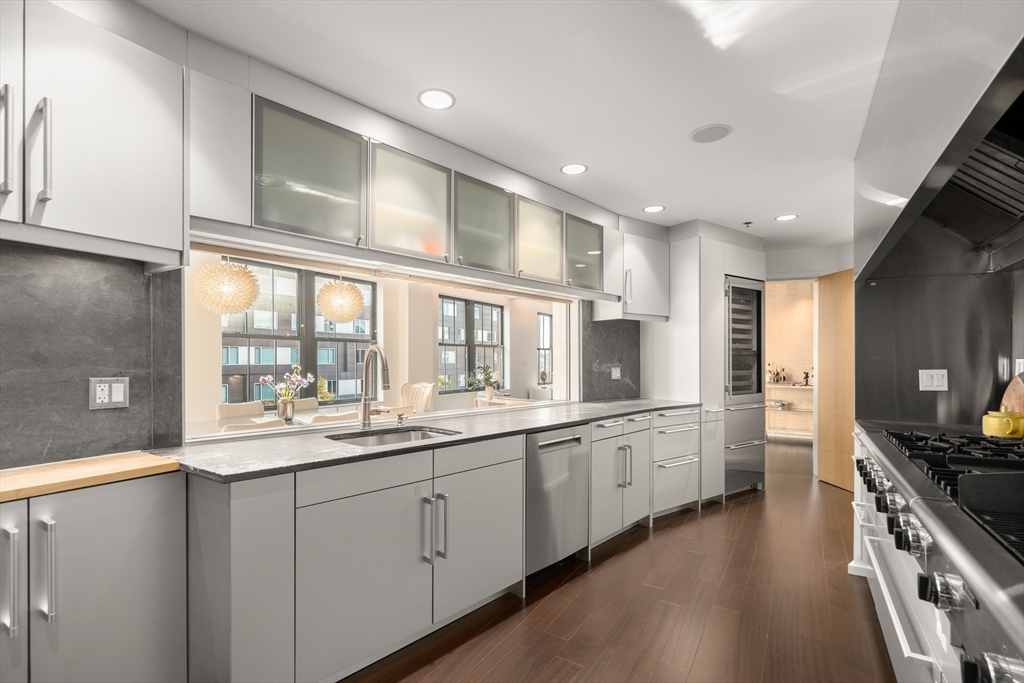 9 West Broadway, Unit 618 Boston, MA 02127 - Photo 6 of 25