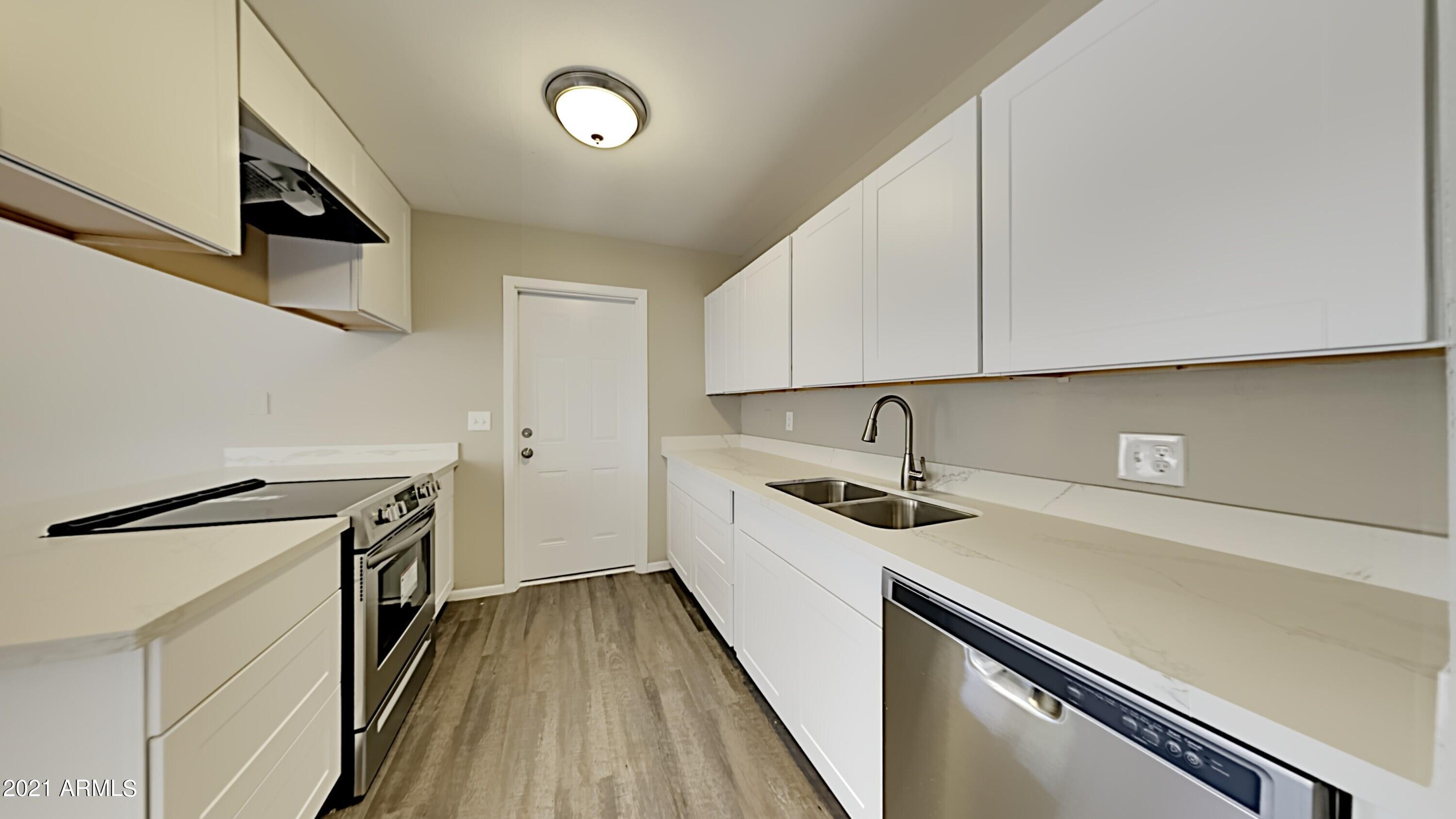 3102 West Bloomfield Road Phoenix, AZ 85029 - Photo 6 of 15 5_Image_IxQ7WheMY9