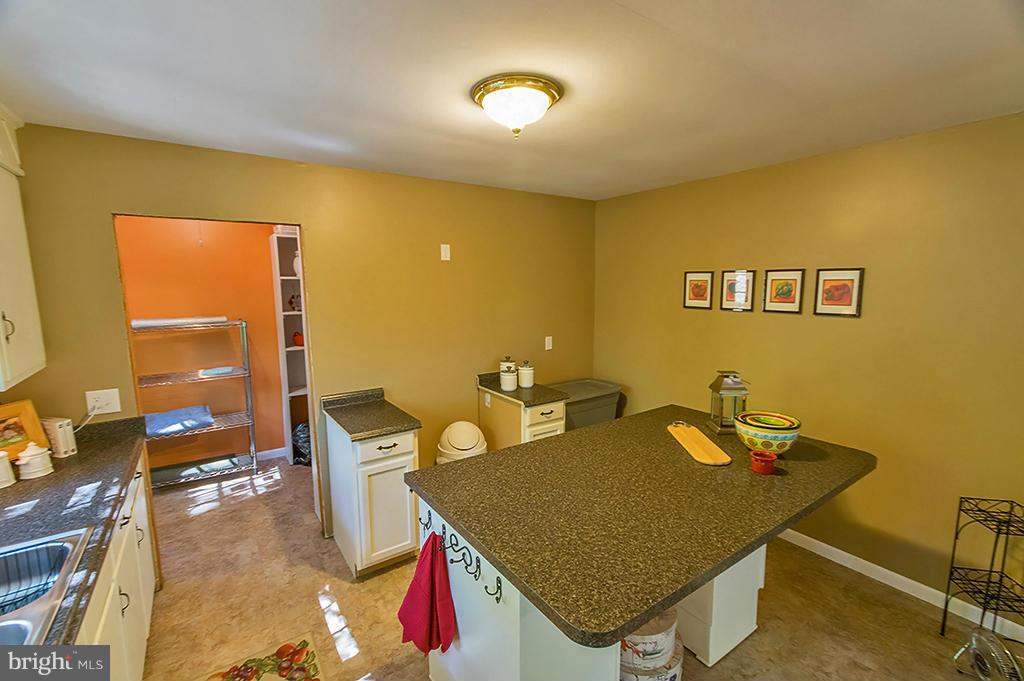 429 Cacapon Road Berkeley Springs, WV 25411 - Photo 14 of 24 Kitchen