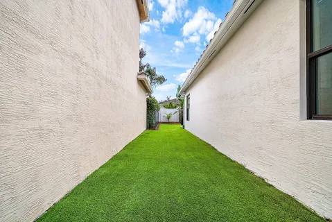 $699,000 | 7866 Clay Mica Court, Delray Beach, FL 33446