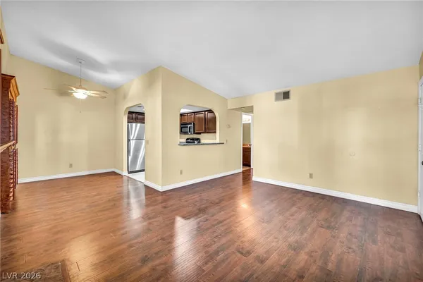 $250,000 | 711 Bass Drive, Unit D, Henderson, NV 89014
