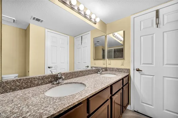 $250,000 | 711 Bass Drive, Unit D, Henderson, NV 89014