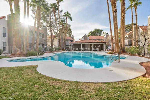 $250,000 | 711 Bass Drive, Unit D, Henderson, NV 89014