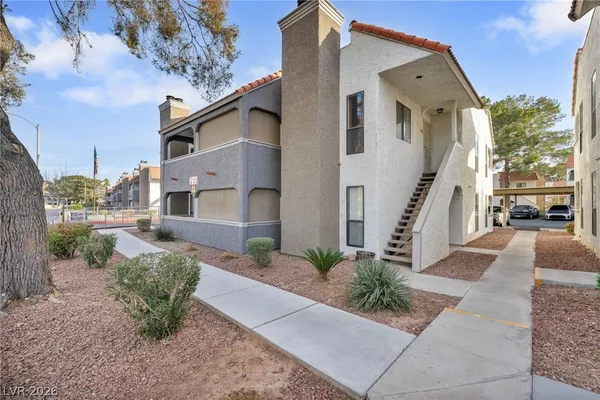 $250,000 | 711 Bass Drive, Unit D, Henderson, NV 89014