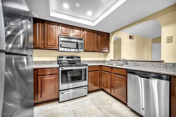 $250,000 | 711 Bass Drive, Unit D, Henderson, NV 89014