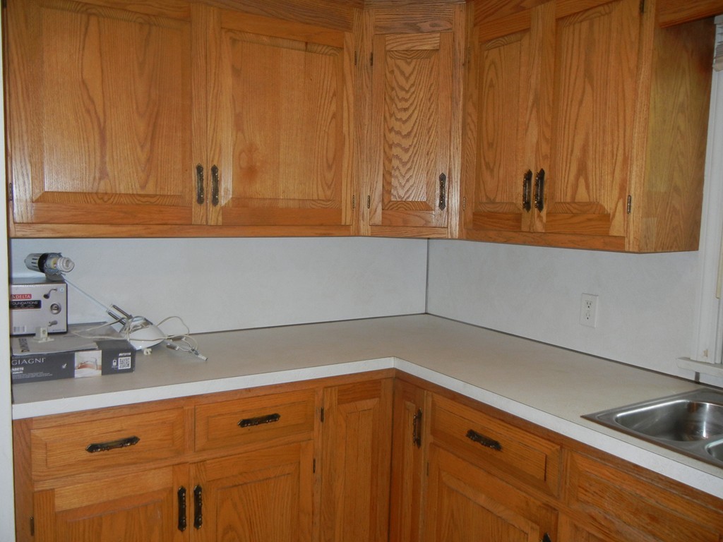 6 Winding Lane Springfield, MA 01118 - Photo 3 of 17 Gallery Image 3