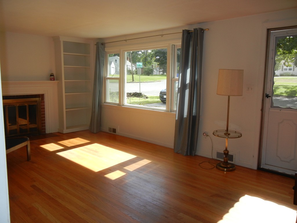 6 Winding Lane Springfield, MA 01118 - Photo 5 of 17 Gallery Image 5