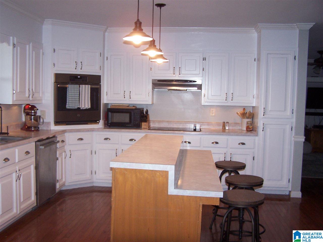 559 Dailey Circle Oneonta, AL 35121 - Photo 7 of 31