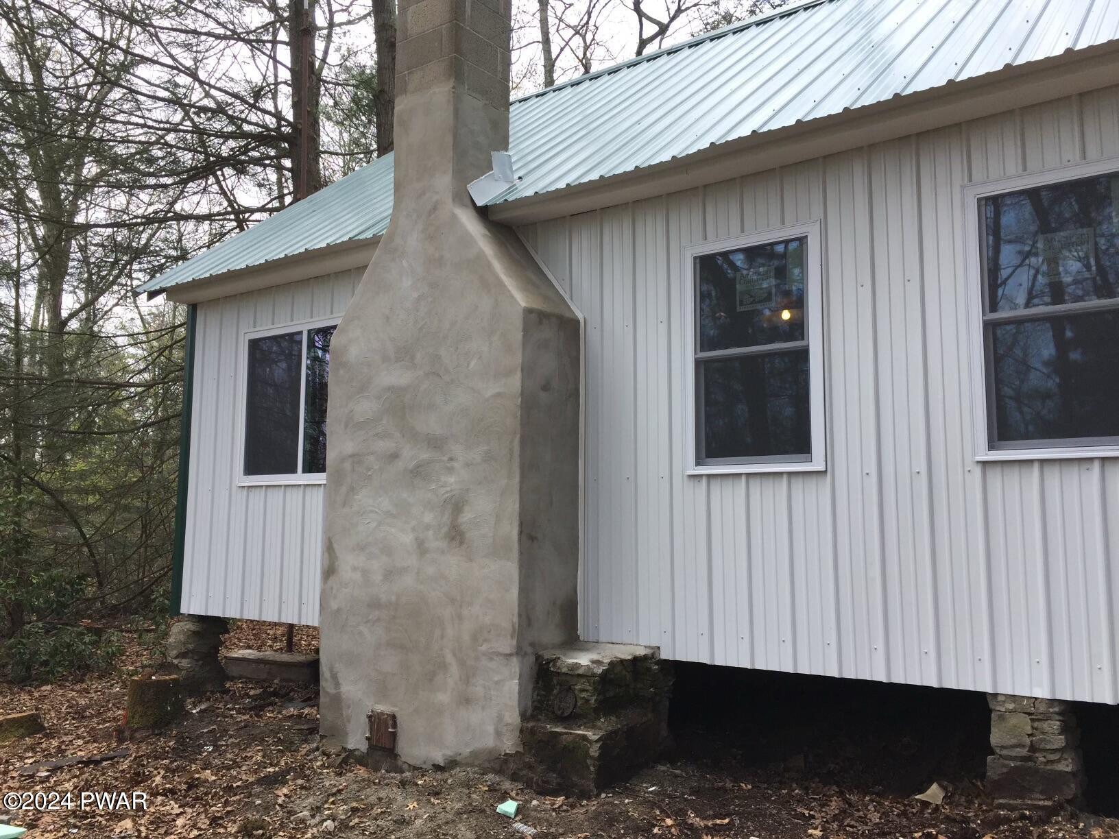 110 Old Rte 402 Dingmans Ferry, PA 18328 - Photo 3 of 29 cabin